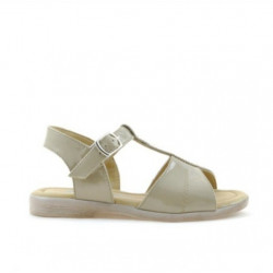 Small children sandals 40c patent beige