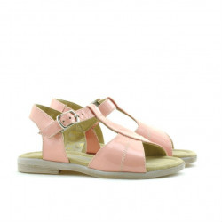 Small children sandals 40c patent pink