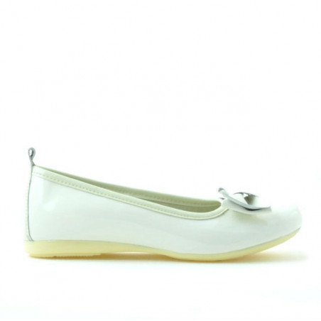 Children shoes 141 patent beige