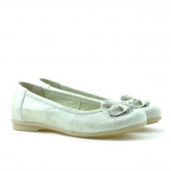 Children shoes 129 patent beige