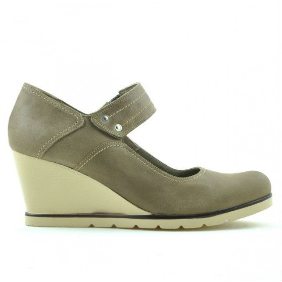 Women casual shoes 199 cappuccino