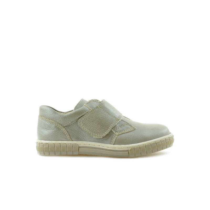 Small children shoes 50c sand