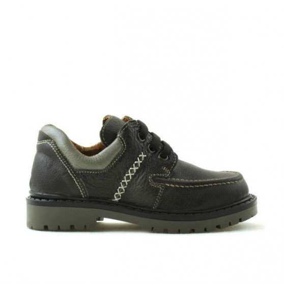 Small children shoes 13c cafe