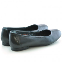 Women dancers 160 black