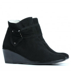 Women boots 242 black velour