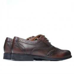 Teenagers stylish, elegant shoes 393 a brown