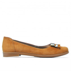 Women dancers 674 brown velour