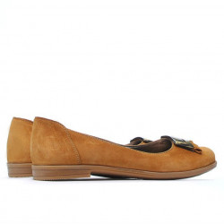 Women dancers 674 brown velour