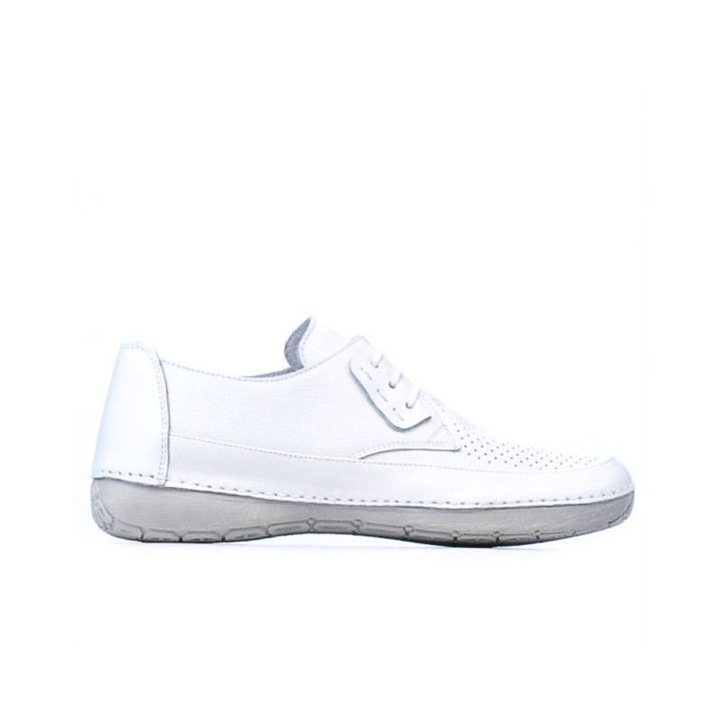 Women loafers, moccasins 672 white