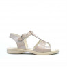 Small children sandals 40c patent beige pearl