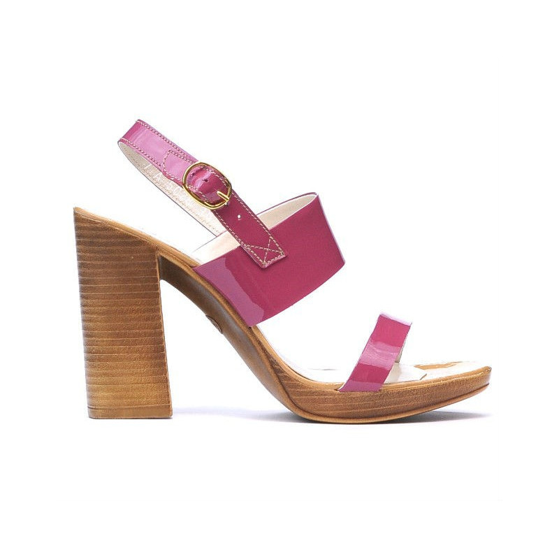 Women sandals 5028 patent fucsia