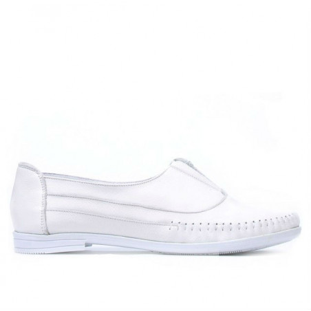 Women loafers, moccasins 675 white