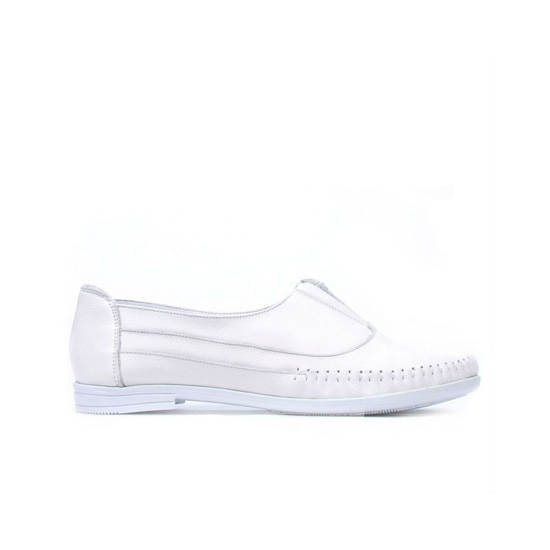 Women loafers, moccasins 675 white