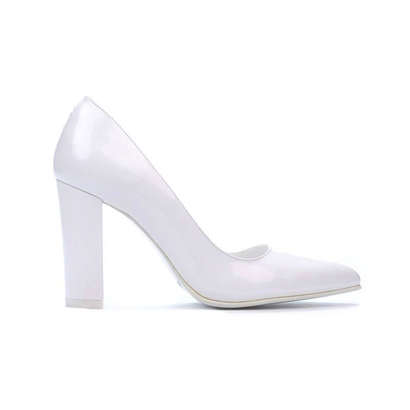 Women stylish, elegant shoes 1261 patent white