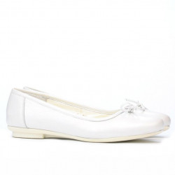 Women dancers 184 white pearl