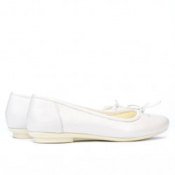 Women dancers 184 white pearl