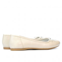 Women dancers 184 beige