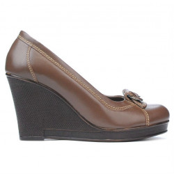 Women casual shoes 178 cappuccino