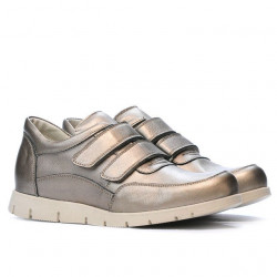 Women sport shoes 681 golden 