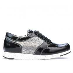Women sport shoes 682 patent black combined