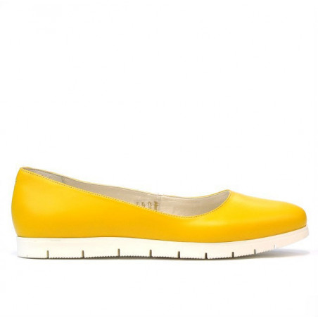 Women dancers 677-1 yellow