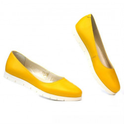 Women dancers 677-1 yellow