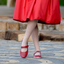 Women loafers, moccasins 685 red
