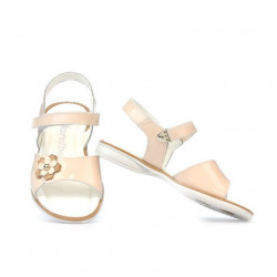 Small children sandals 55c patent nude