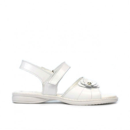 Small children sandals 55c patent white