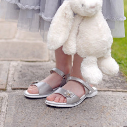 Children sandals 524 patent gray lifestyle