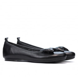 Women dancers 638 black