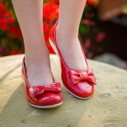 Women dancers 638 red  lifestyle