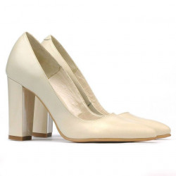 Women stylish, elegant shoes 1261 beige