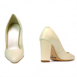 Women stylish, elegant shoes 1261 beige