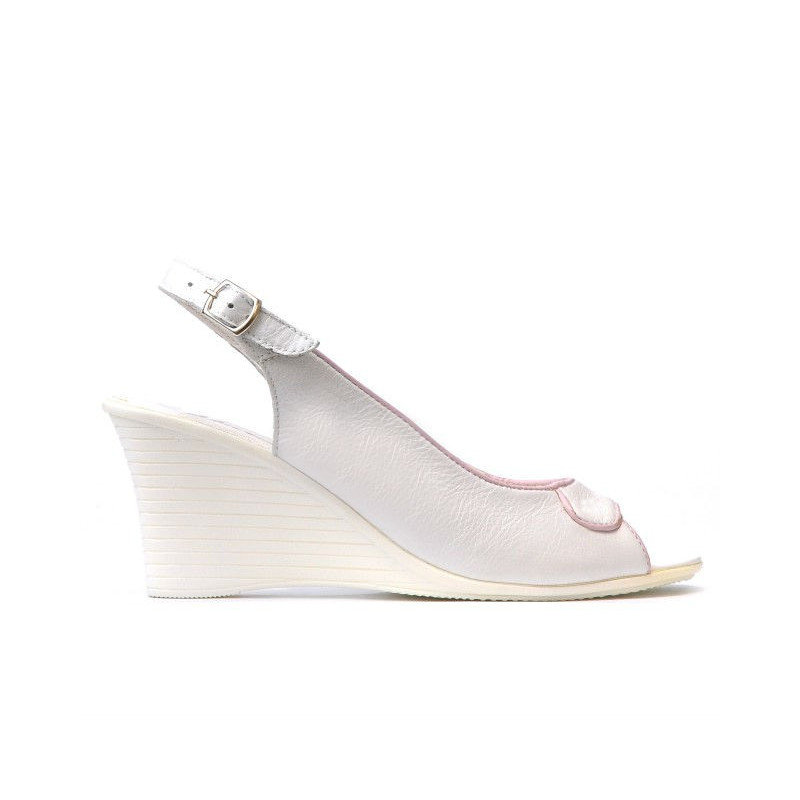 Women sandals 596 white pearl