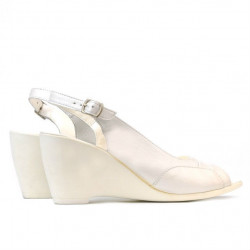 Women sandals 599 white pearl