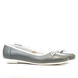 Women dancers 184 gray