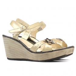 Women sandals 5006 patent beige