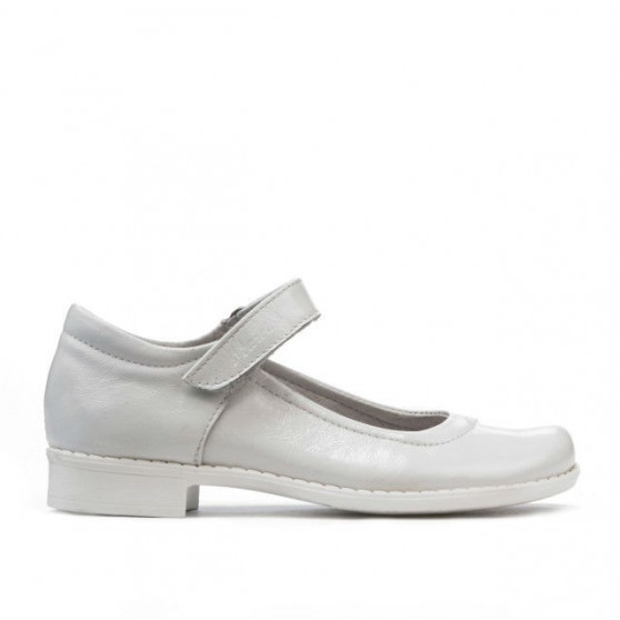 Children shoes 121 patent white