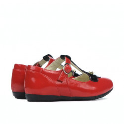 Small children shoes 63c patent red combined