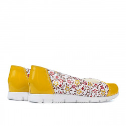 Children shoes 171 yellow combined