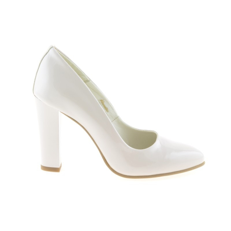 Women stylish, elegant shoes 1214 patent ivory
