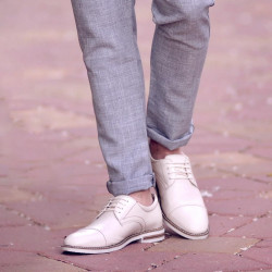 Men casual shoes 873 beige lifestyle