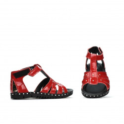 Small children sandals 66c patent red