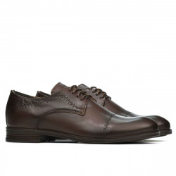 Teenagers stylish, elegant shoes 396 a cafe