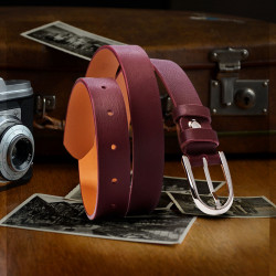 Women belt 06m burgundy lifestyle