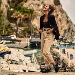 Women casual shoes 6025 patent black