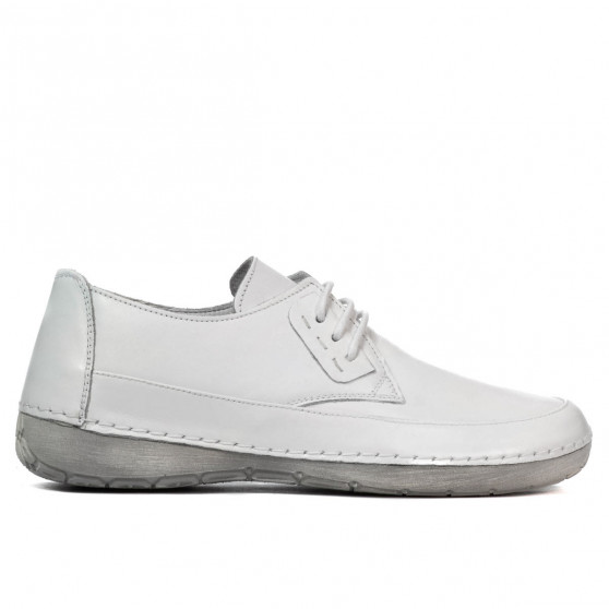 Women loafers, moccasins 672s white