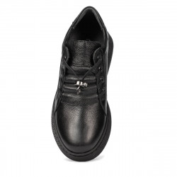 Teenagers stylish, elegant shoes 378 black