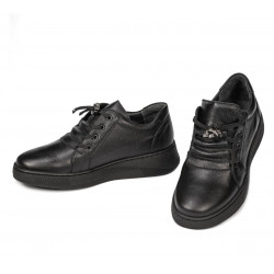 Teenagers stylish, elegant shoes 378 black